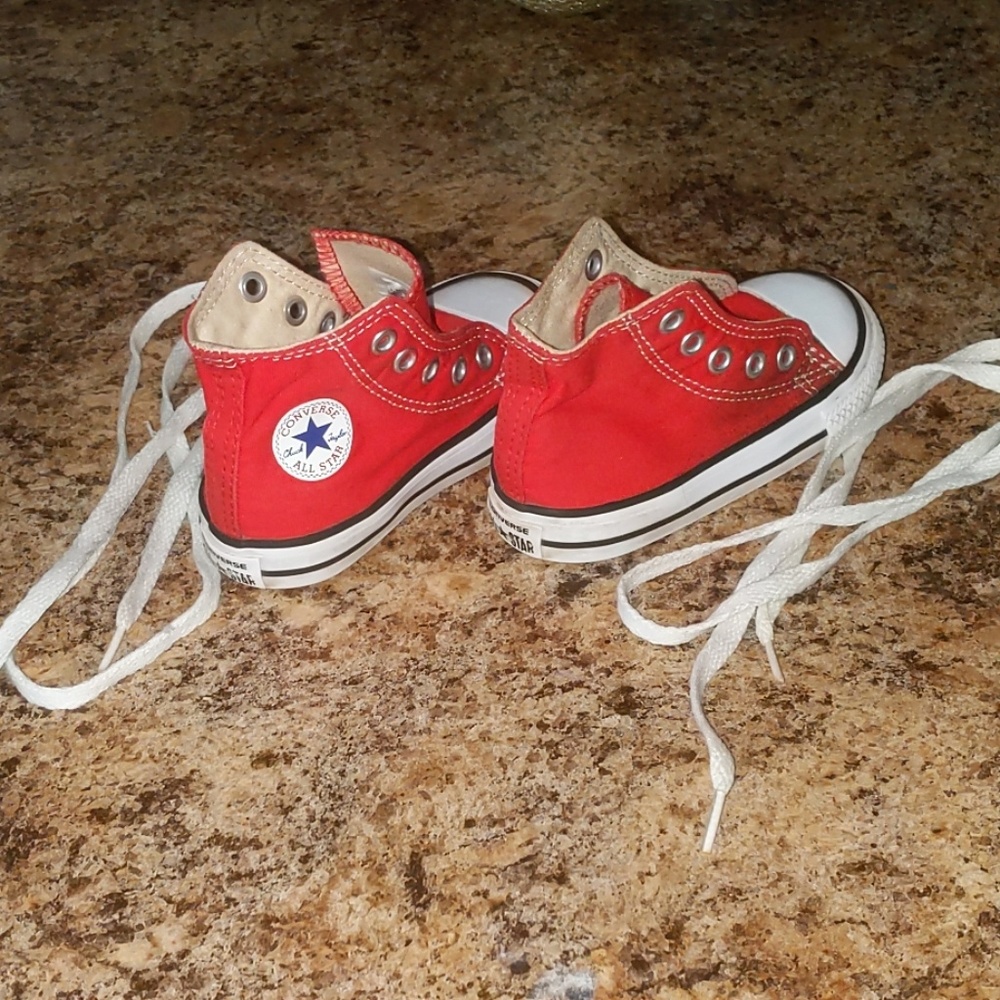 High top converse - Picture 2 of 2